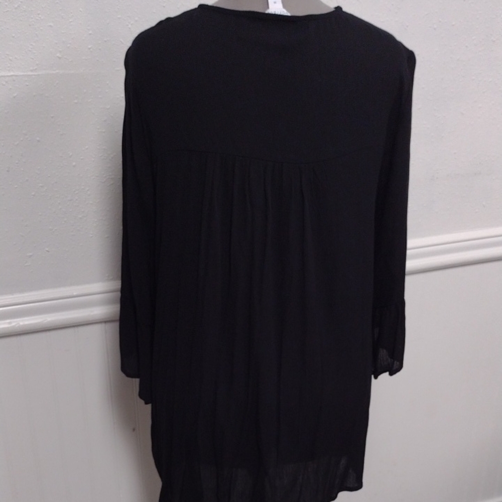 NEW Elegant Black Women's Tunic with Lace Detailing - Picture 7 of 15